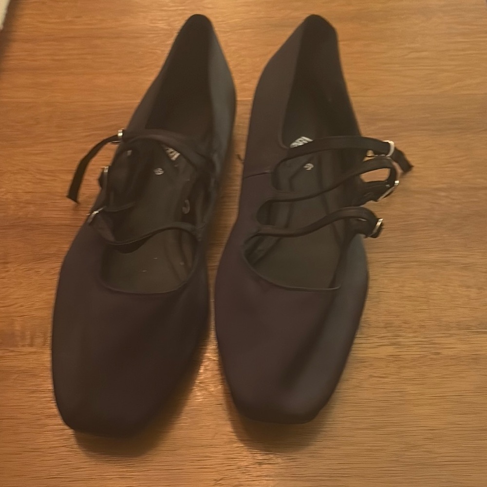 Black Women's Ballet Flats